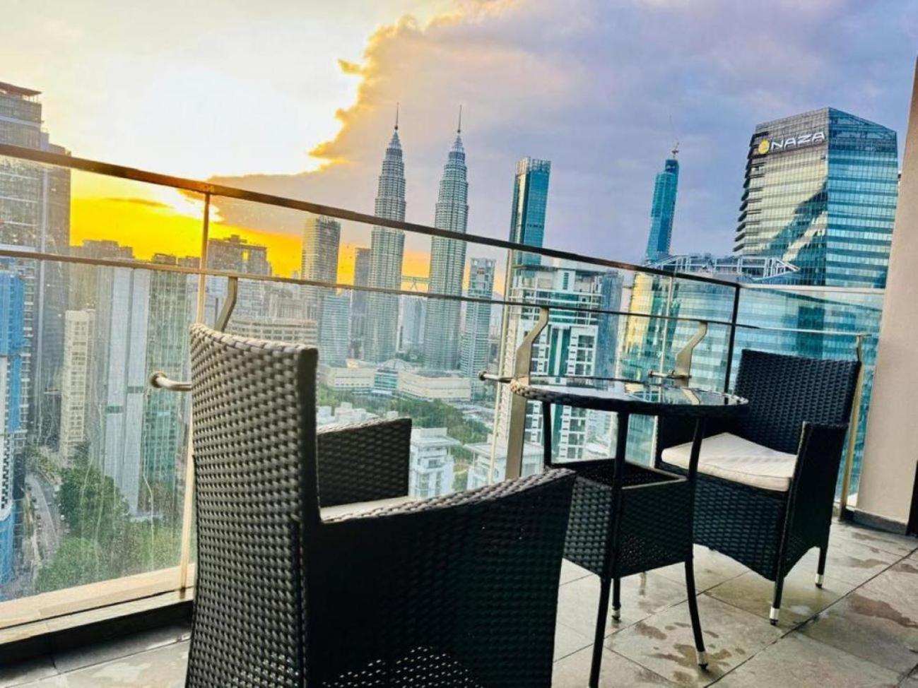 Crown Suites The Manor Klcc Kuala Lumpur City Center Eksteriør bilde